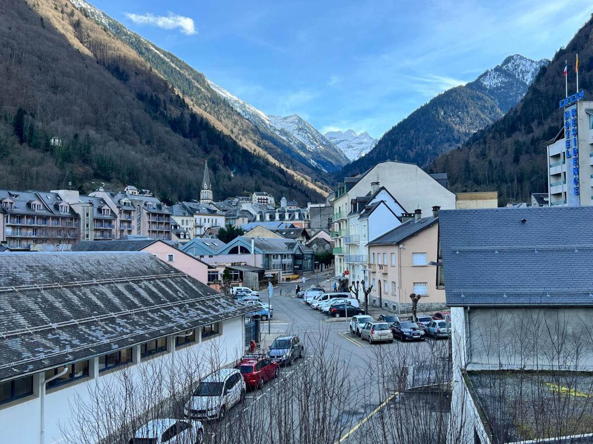 Centre Ville, T2 Avec Terrasse Et Parking Couvert. Cauterets Eksteriør billede